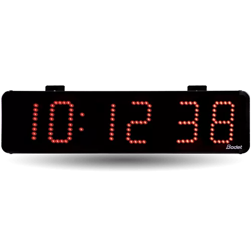Outdoor LED clock: Digital clock for travellers